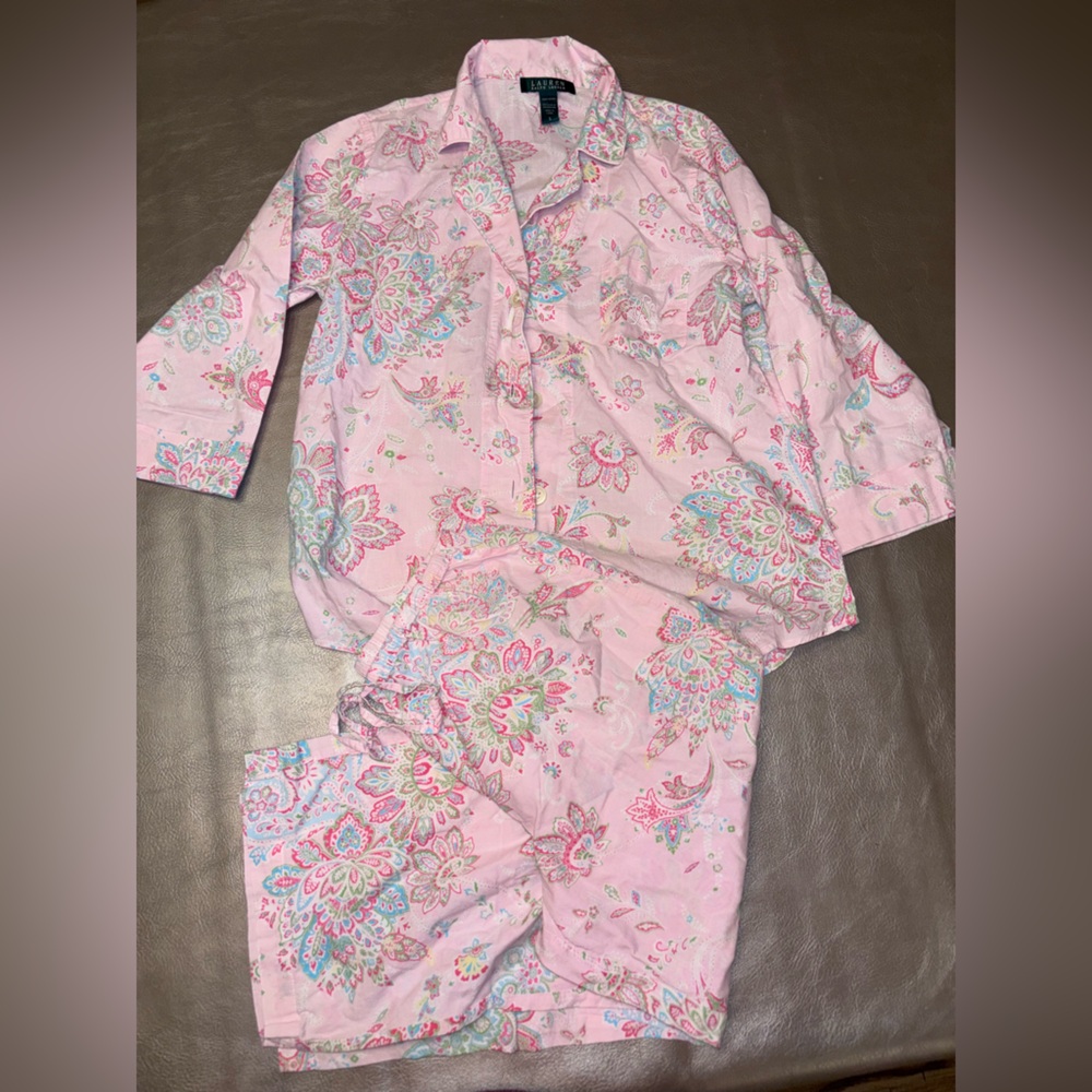 Ralph Lauren Pink Floral Pajama Top and cropped bottoms size small cotton - Picture 2 of 8